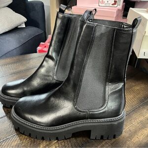 Dolce Vita Women’s Garden Lug Black Leather Ankle Boots, 11M